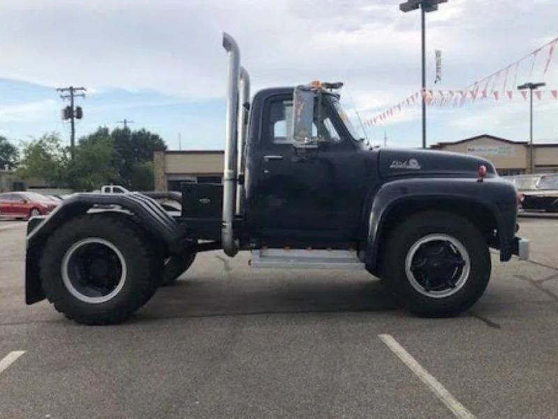 1955 Ford F800 5
