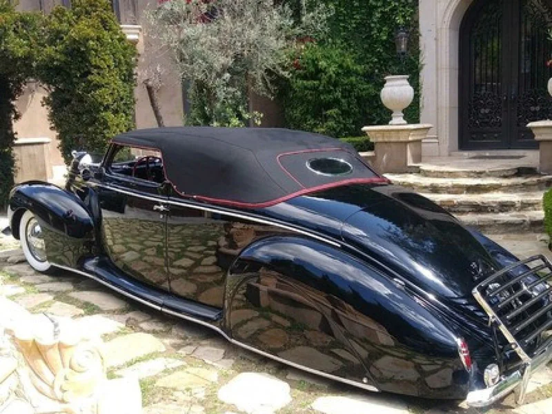 1939 Lincoln Zephyr Coupe 4