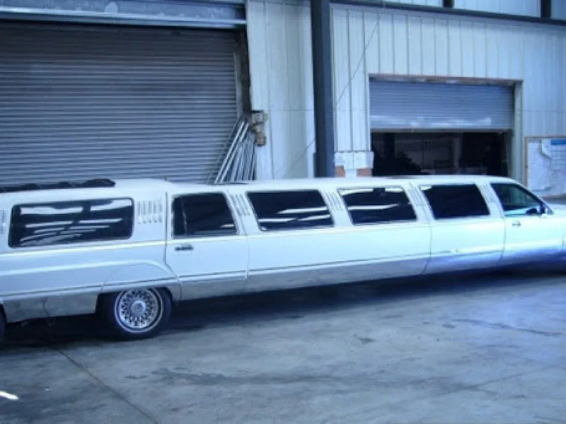 1991 Lincoln Town Car HotTub Limo