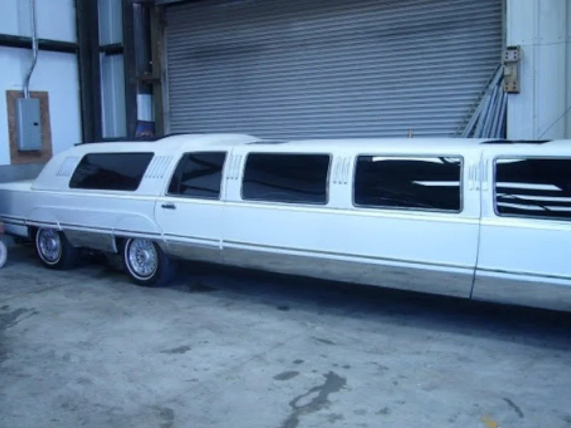 1991 Lincoln Town Car HotTub Limo