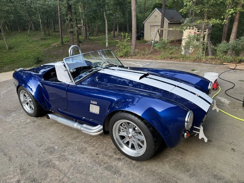 1965 AC Shelby Cobra 4
