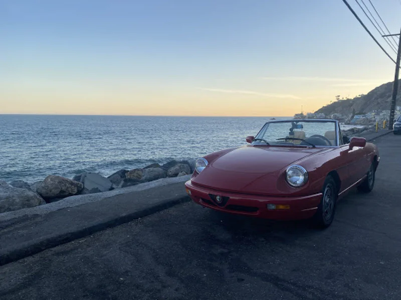 1991 Alfa Romeo Spider 2