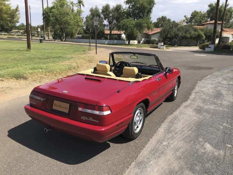 1991 Alfa Romeo Spider 3