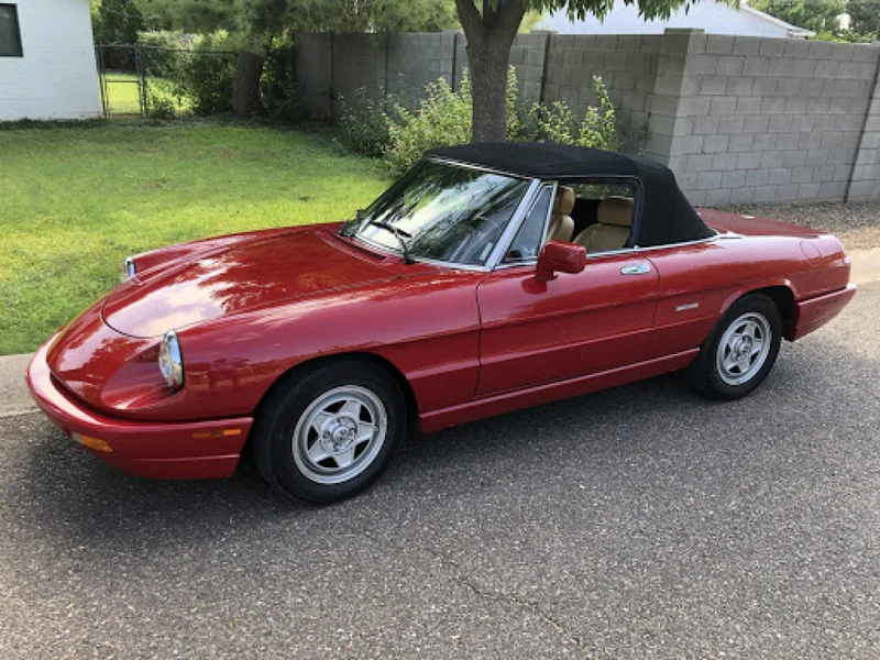 1991 Alfa Romeo Spider 4
