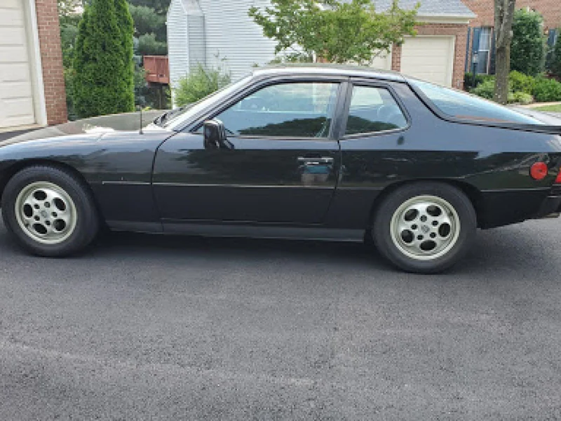 1988 Porsche 924s 2