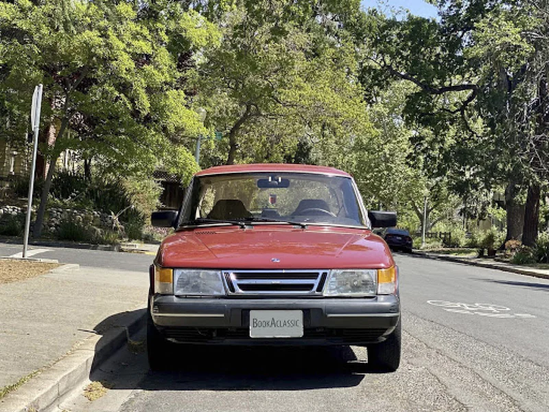 1990 Saab 900 4
