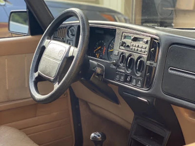 1990 Saab 900 7