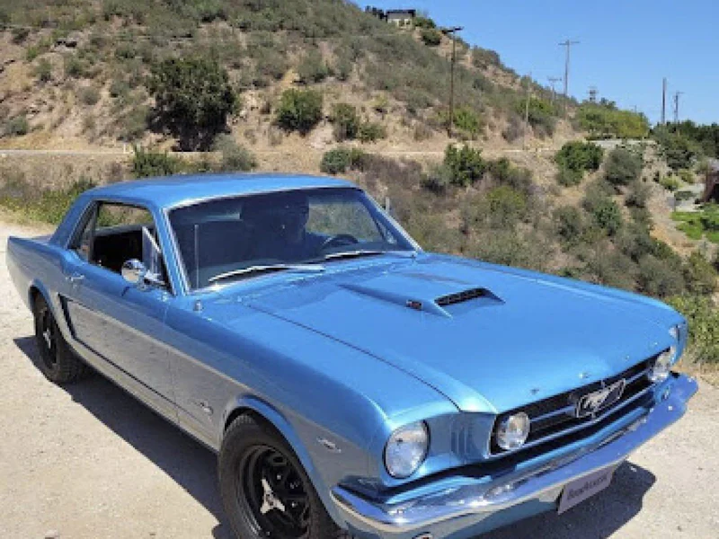 1964 Ford Mustang 2