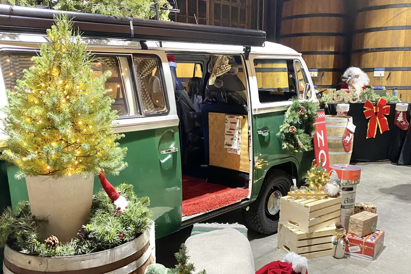 1971 Volkswagen Type 2 Bus 9