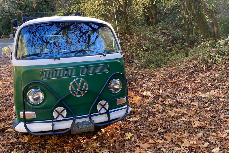 1971 Volkswagen Type 2 Bus 12