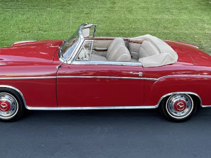 1960 Mercedes-Benz 220se 2