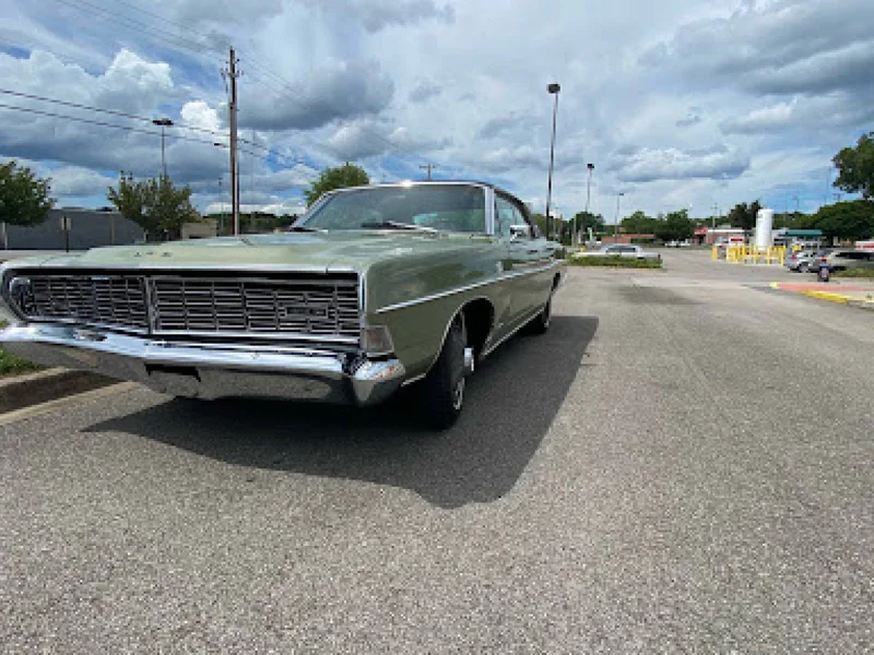 1968 Ford Ltd 2