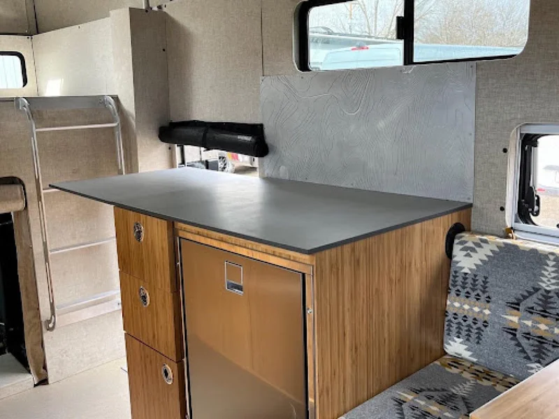 2021 Ford F350 Truck Camper 2021