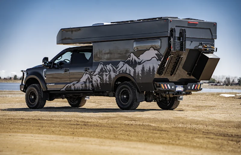 2021 Ford F350 Truck Camper 2021