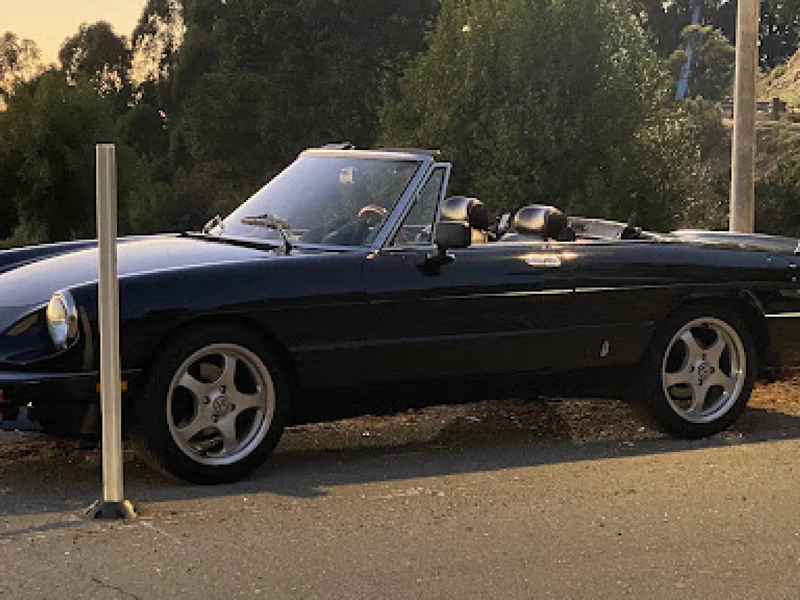 1985 Alfa Romeo Spider 4
