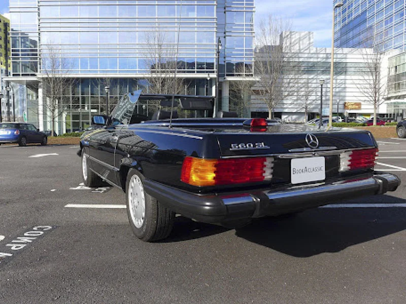 1987 Mercedes-Benz 560SL