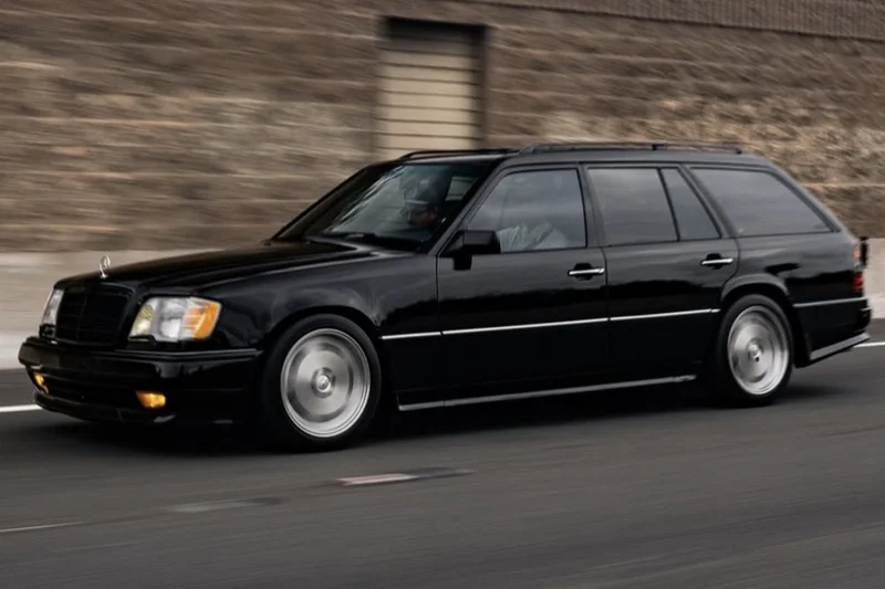 1995 Mercedes-Benz E320 AMG 2