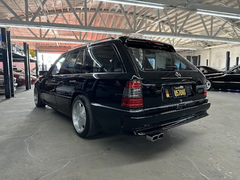 1995 Mercedes-Benz E320 AMG 7