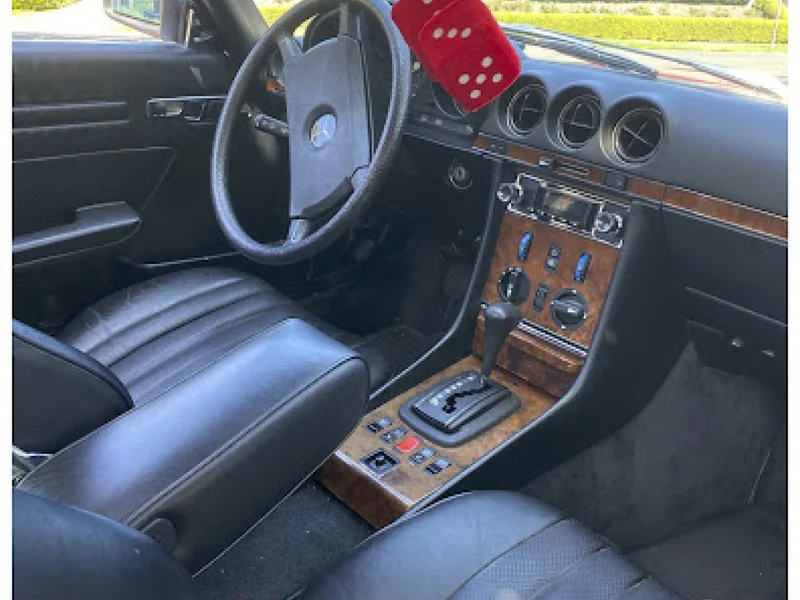 1985 Mercedes-Benz 500 SL 4