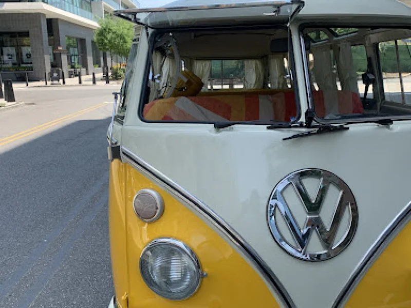1967 Volkswagen Split Window Bus 3