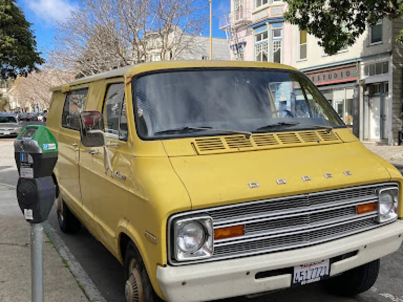 1974 Dodge Tradesman B300 3
