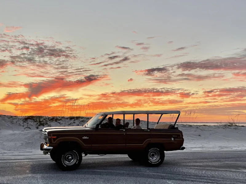 1985 Jeep Grand Wagoneer 4