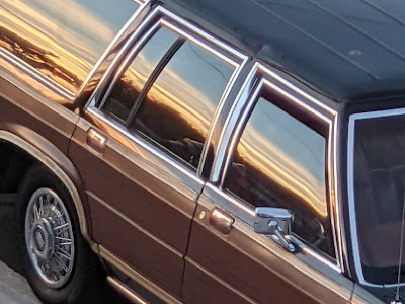 1985 Ford Country Squire 3