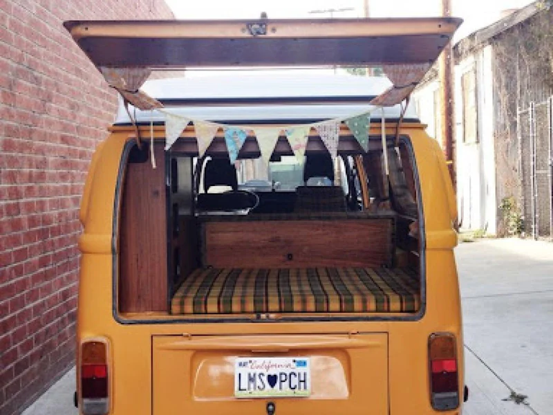 1977 Volkswagen Camper 5