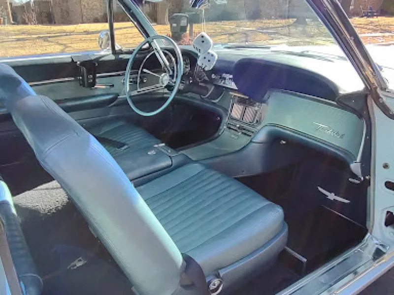 1962 Ford Thunderbird 390 6