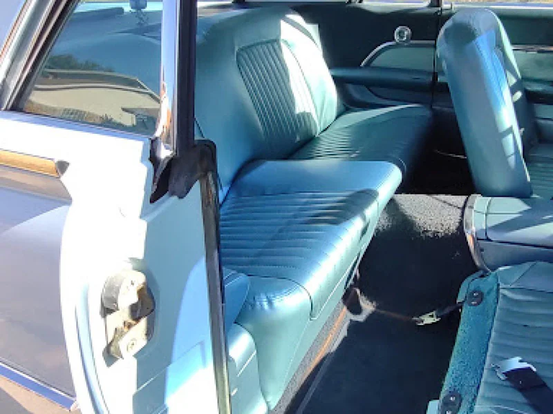 1962 Ford Thunderbird 390 9