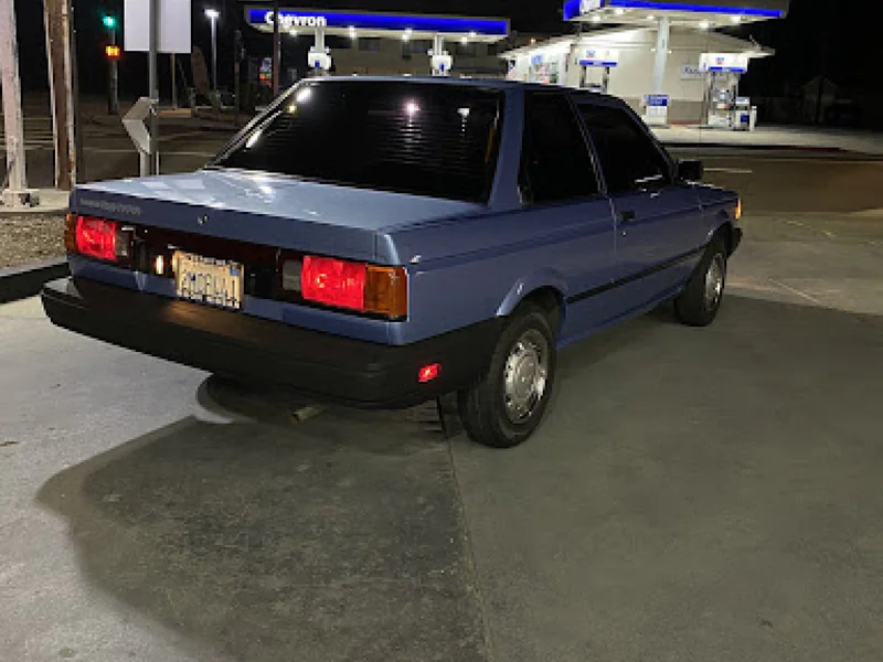 1989 Nissan Sentra 4