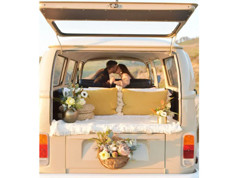 1972 Volkswagen Bus 2