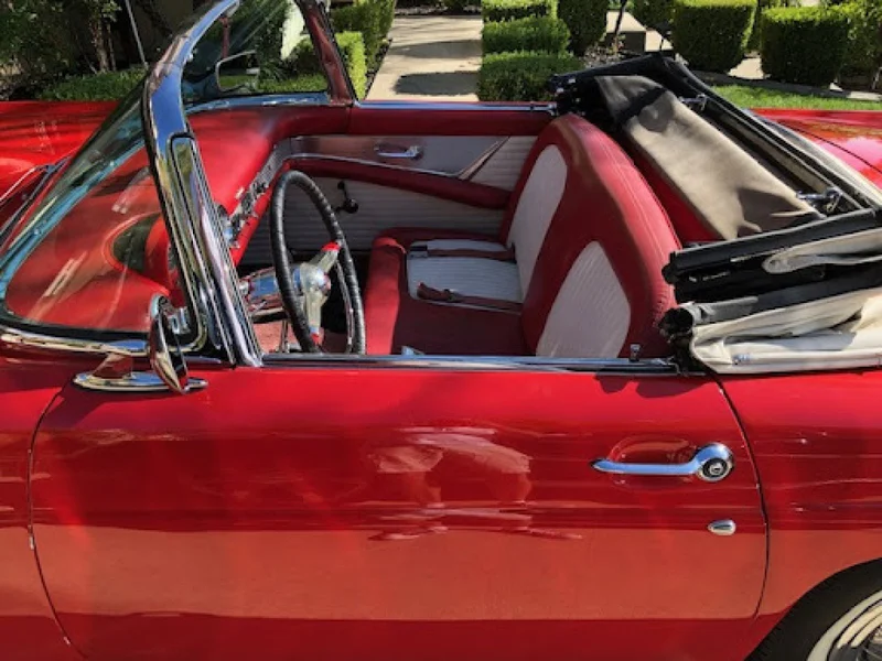 1955 Ford Thunderbird