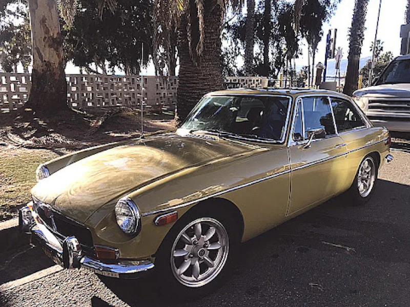 1973 MG GBT Sports Coupe 2