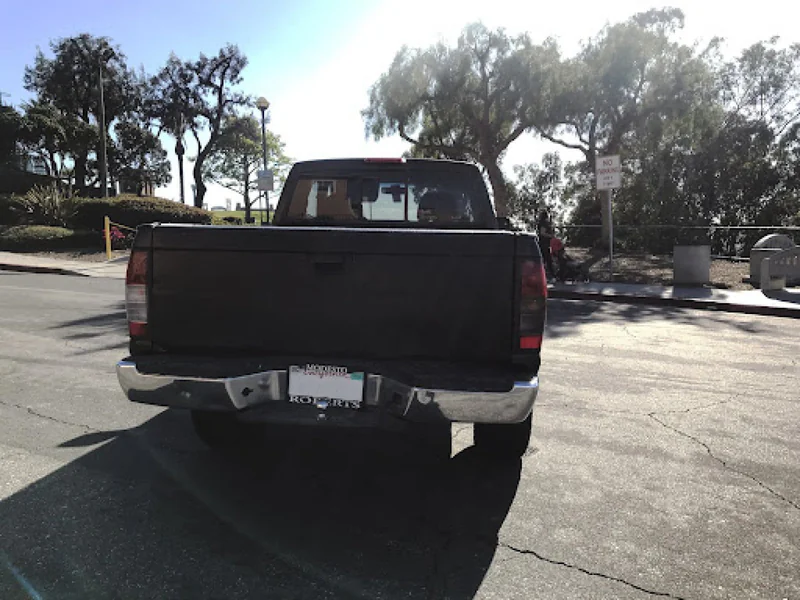 2000 Nissan Frontier 5