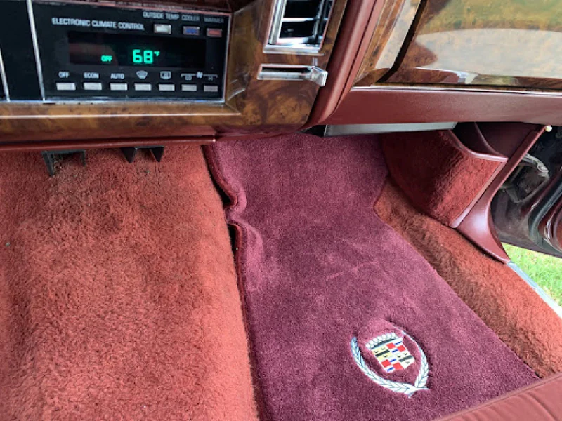 1991 Cadillac Brougham 4
