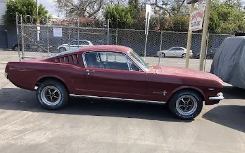 1965 Ford Mustang Fastback 3