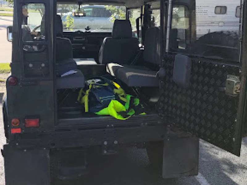 1997 Land Rover Defender D90 2