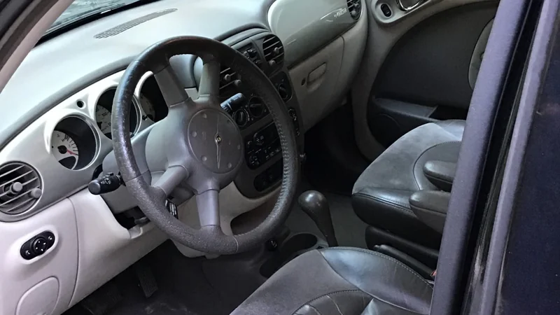 2001 Chrysler PT Cruiser 4