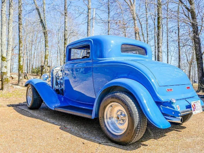 1932 Ford 3 Window Coupe 4