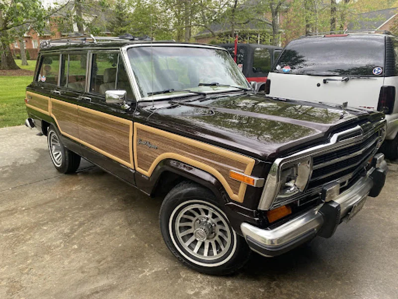 1990 Jeep Grand Wagoneer