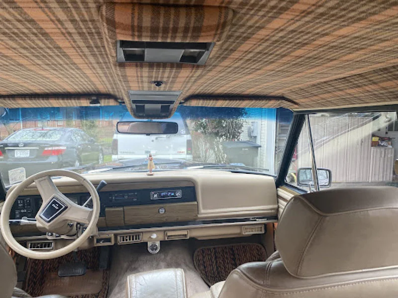 1990 Jeep Grand Wagoneer