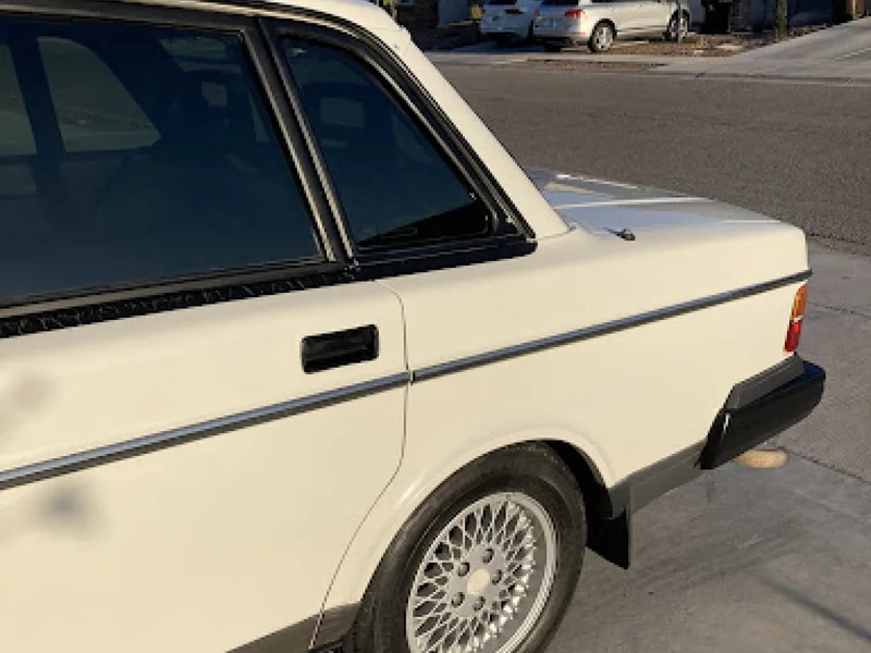 1993 Volvo 240 2