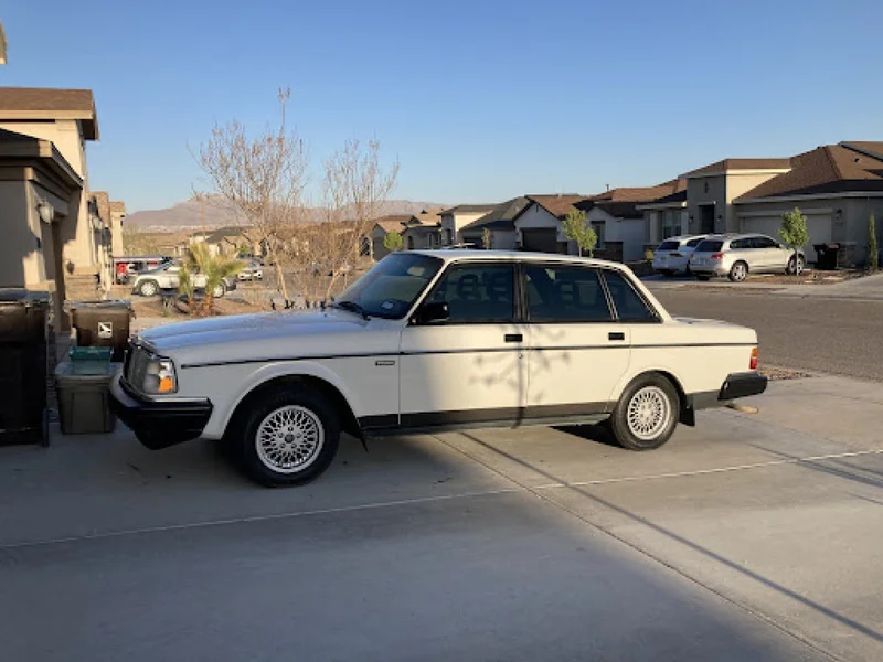 1993 Volvo 240 3