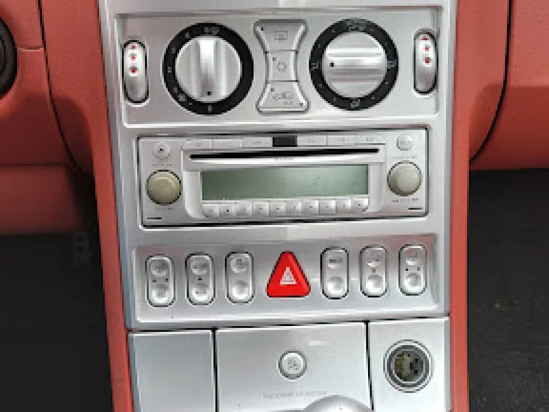 2004 Chrysler Crossfire 2