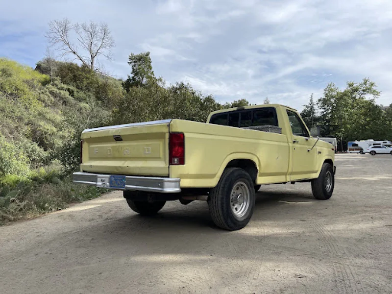 1982 Ford F250 2