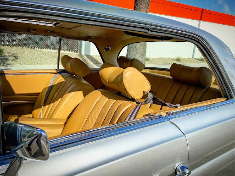 1970 Mercedes-Benz 280se None 3