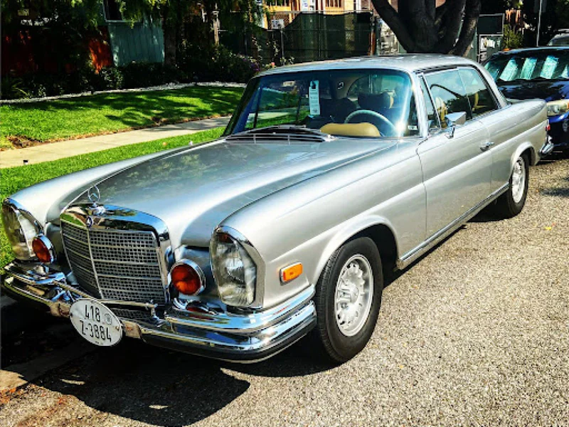 1970 Mercedes-Benz 280se None 7