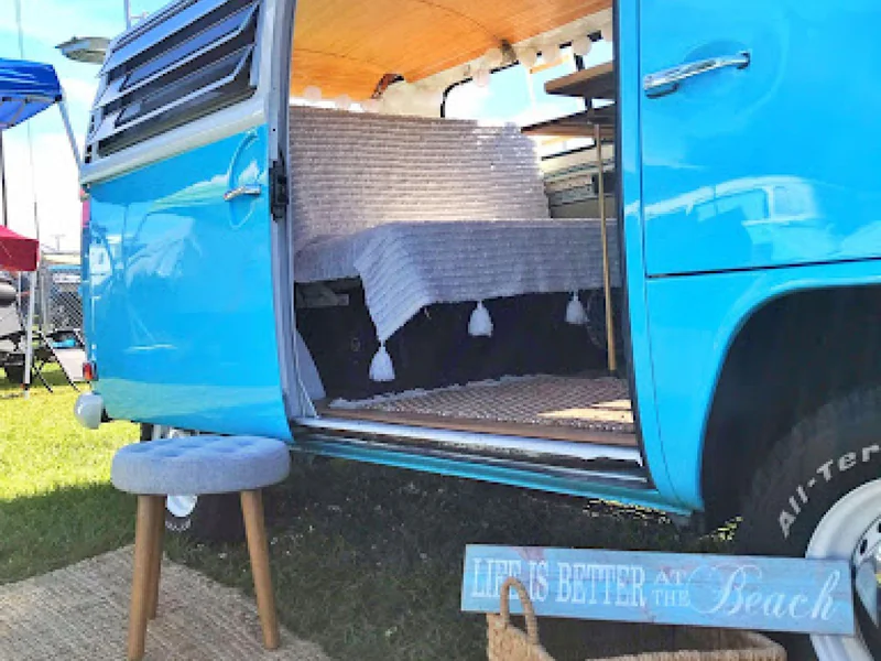 1973 Volkswagen Bus 3