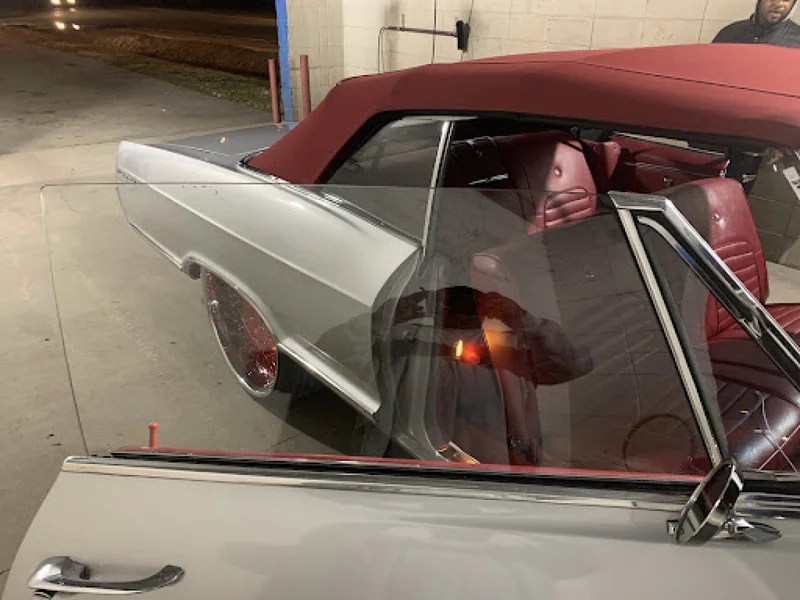 1966 Buick Wildcat 3